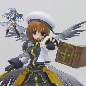 Mahou Shoujo Lyrical Nanoha figures galore